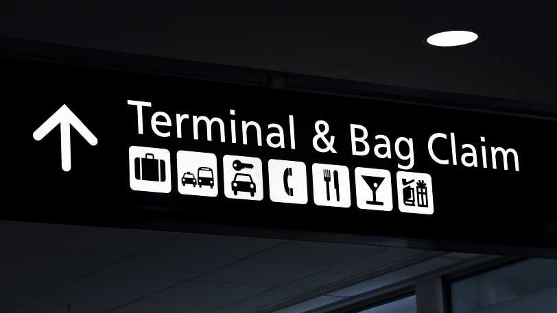 San Francisco Airport terminals and bag claim